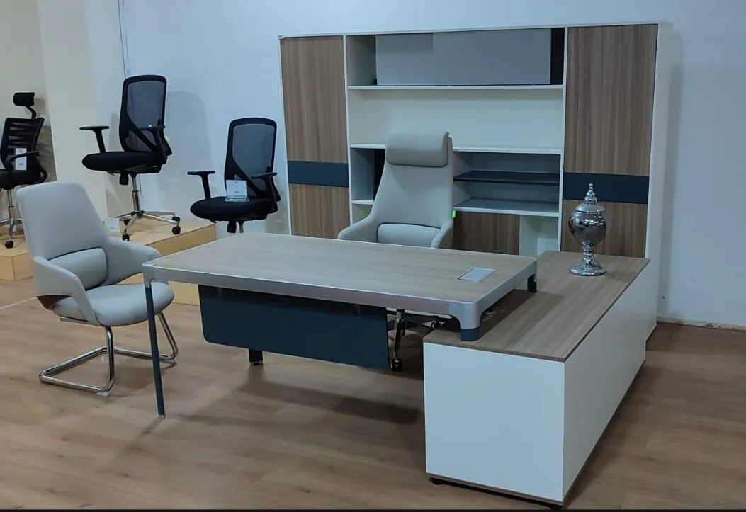 Bureau Manager /ALFD09201 – MDF Aluminium 39 — Kioma